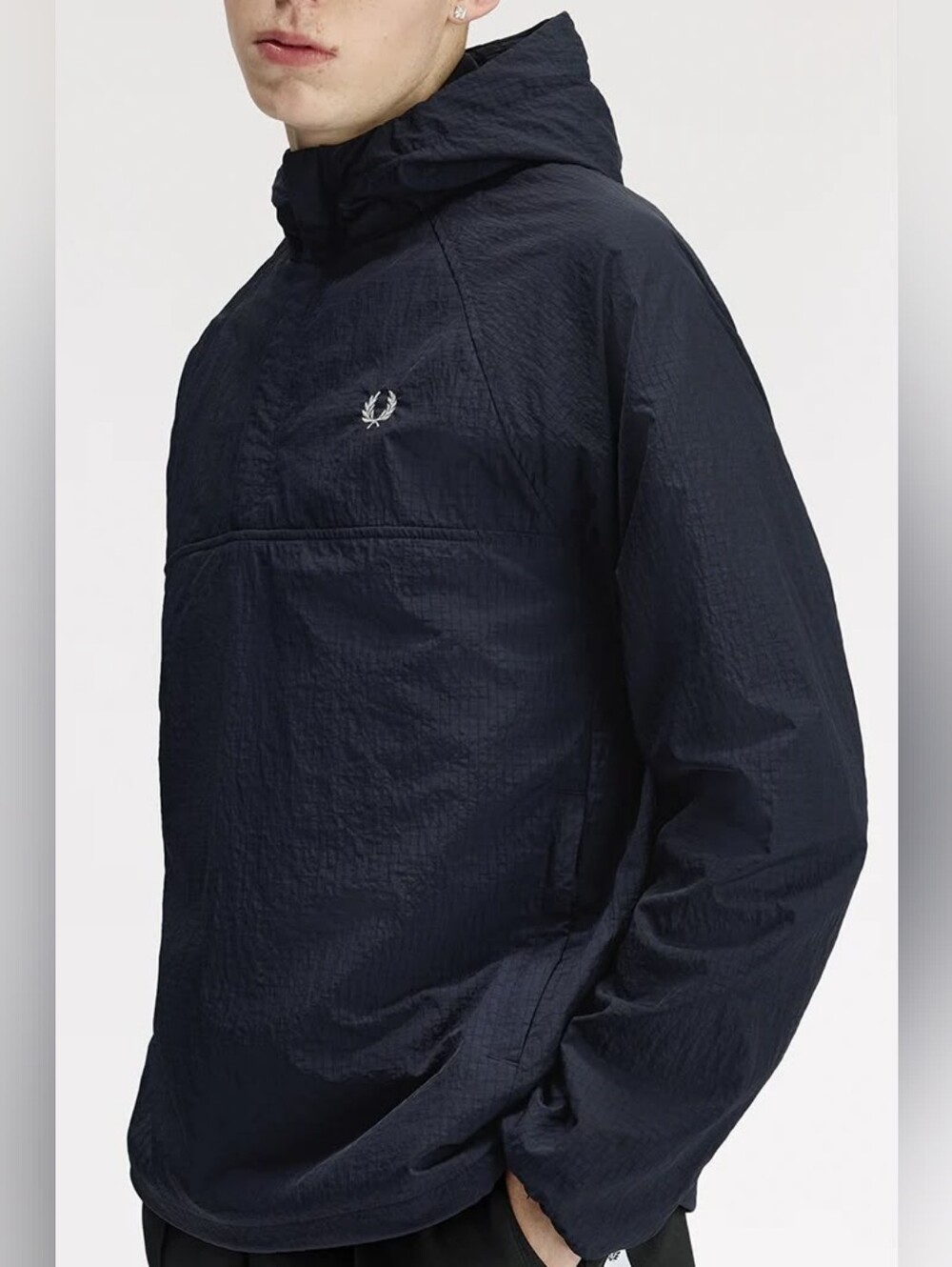 Fred Perry. Ripstop Training Smock Jacket. Style: J2322. Colour: Navy 608.
